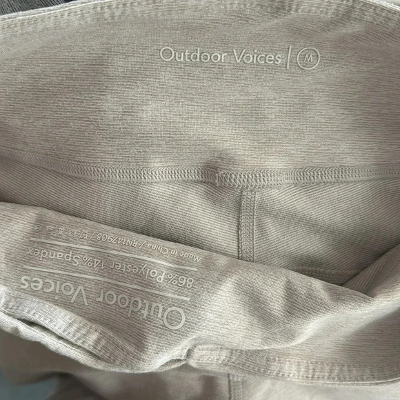 Outdoor Voices 3/4 Warm Up Leggings - Picture 8 of 8